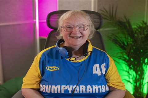 Scottish Grandmother, 76, Amasses 20,000 Twitch Followers Playing Fortnite